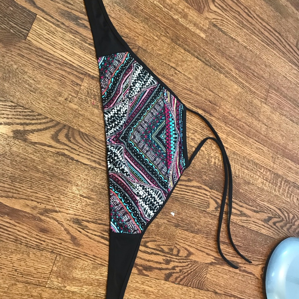 Halter bikini top